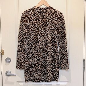 EUC M Fuzzy Leopard Print Long Sleeve Mini Dress